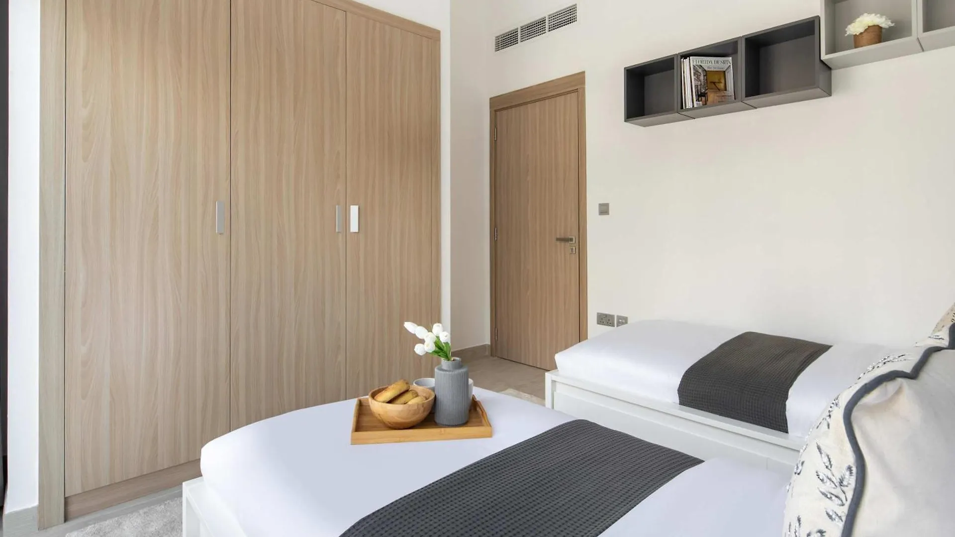 Frank Porter - Azizi Riviera 13 Dubai Apartment